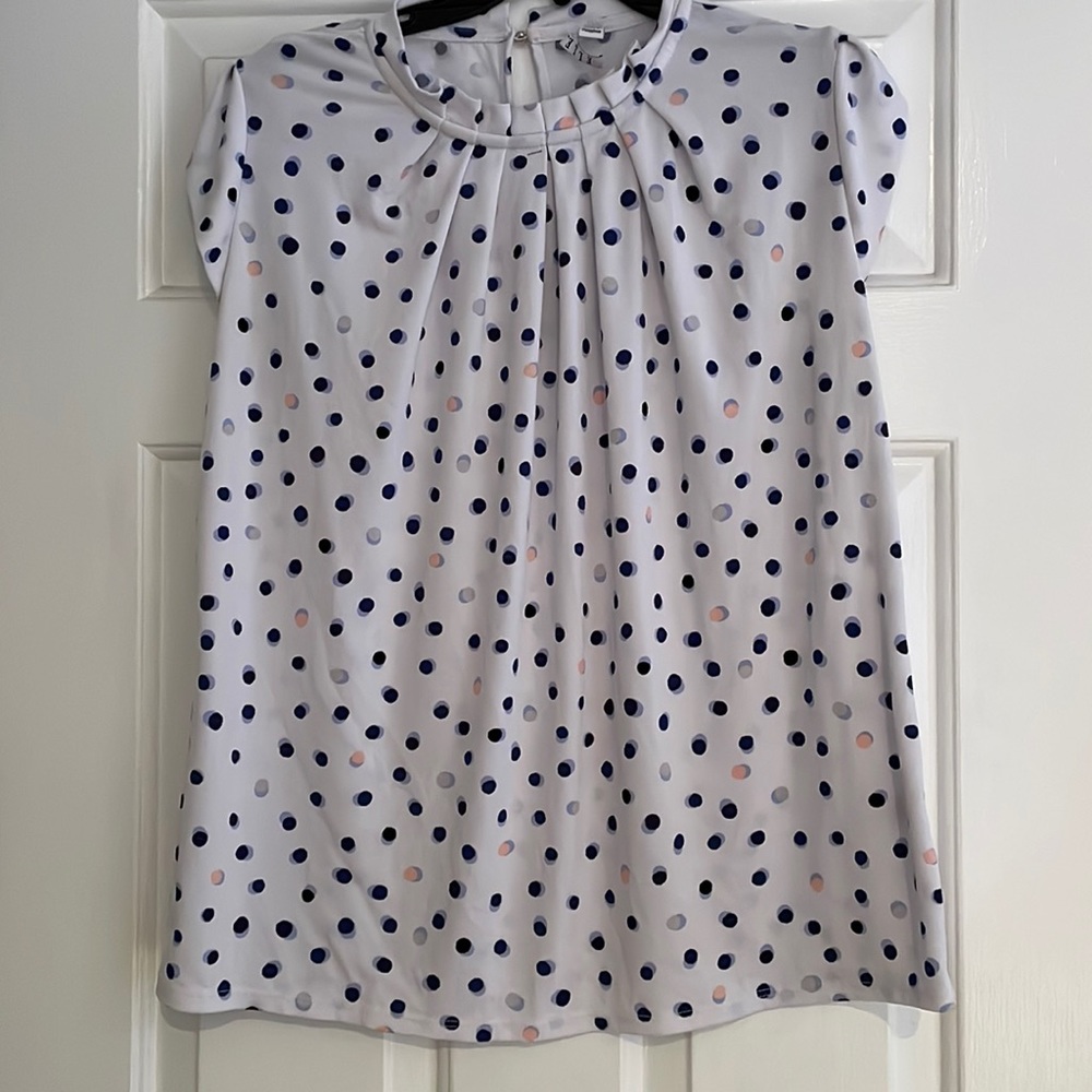 ELLE Women’s petal sleeve top